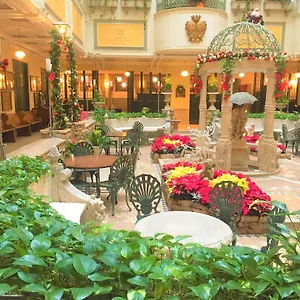 Monterey Hotel